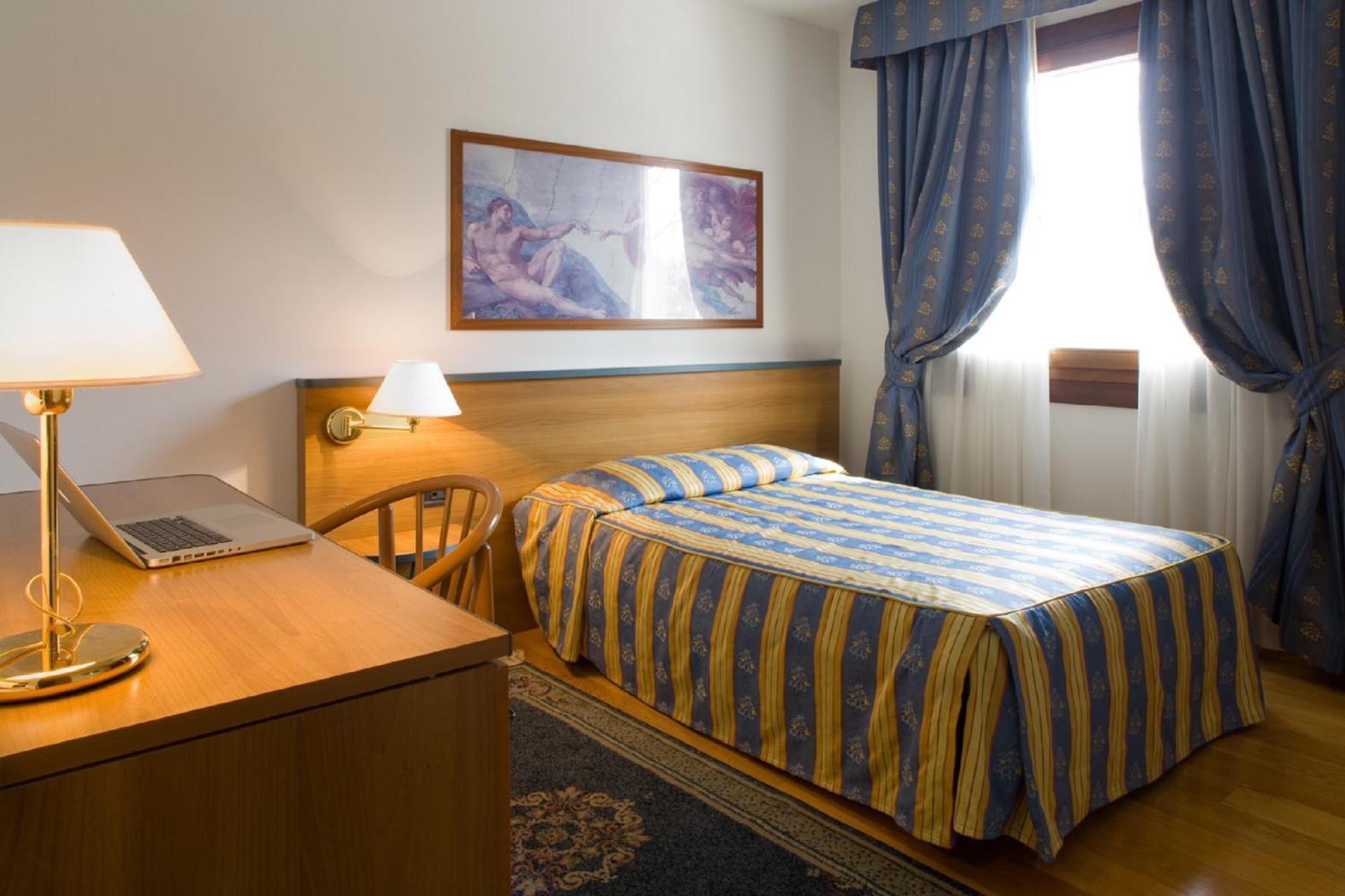 Hotel Luna Vigonovo (Friuli Venezia Giulia) Quarto foto