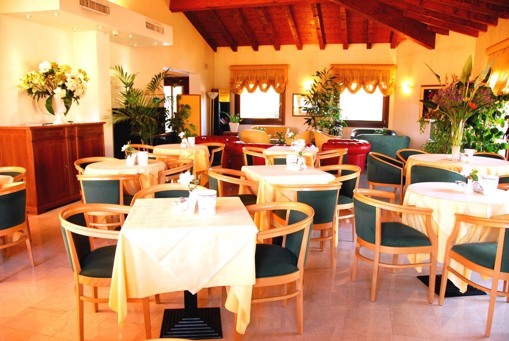 Hotel Luna Vigonovo (Friuli Venezia Giulia) Exterior foto
